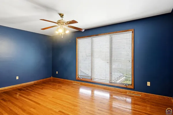 $895,000 | 1315 Northeast 46th Street, Topeka, KS 66617