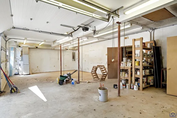 $895,000 | 1315 Northeast 46th Street, Topeka, KS 66617