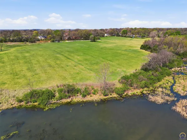 $895,000 | 1315 Northeast 46th Street, Topeka, KS 66617