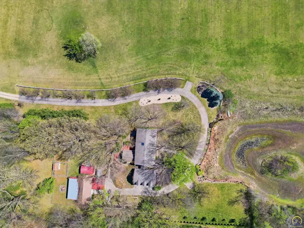 $895,000 | 1315 Northeast 46th Street, Topeka, KS 66617