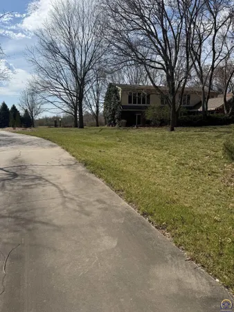 $895,000 | 1315 Northeast 46th Street, Topeka, KS 66617