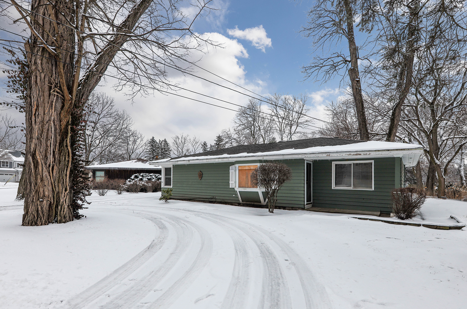 28W365 Batavia Road Warrenville, IL 60555 - Photo 3 of 20