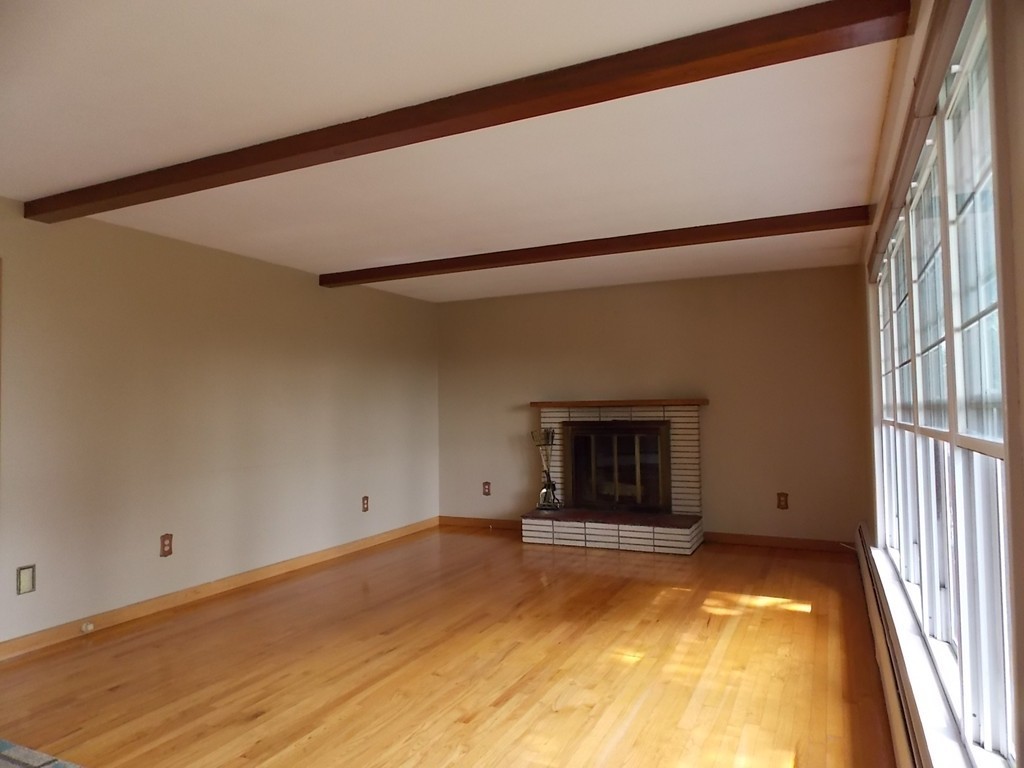 40 Montvale Road Gardner, MA 01440 - Photo 11 of 30 Gallery Image 11