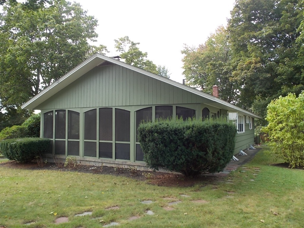 40 Montvale Road Gardner, MA 01440 - Photo 4 of 30 Gallery Image 4