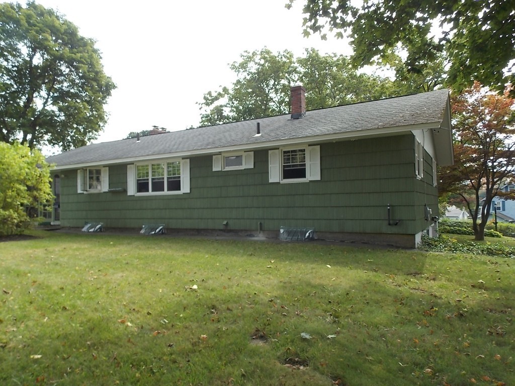 40 Montvale Road Gardner, MA 01440 - Photo 6 of 30 Gallery Image 6