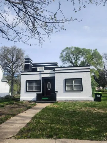 $109,000 | 304 Miami Street, Hiawatha, KS 66434