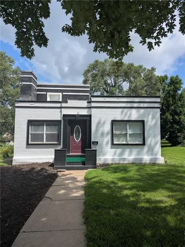 $109,000 | 304 Miami Street, Hiawatha, KS 66434