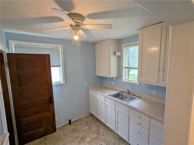 $109,000 | 304 Miami Street, Hiawatha, KS 66434