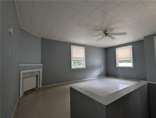 $109,000 | 304 Miami Street, Hiawatha, KS 66434