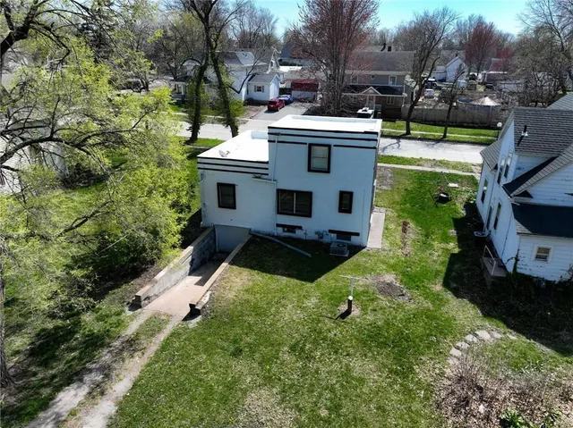 $109,000 | 304 Miami Street, Hiawatha, KS 66434