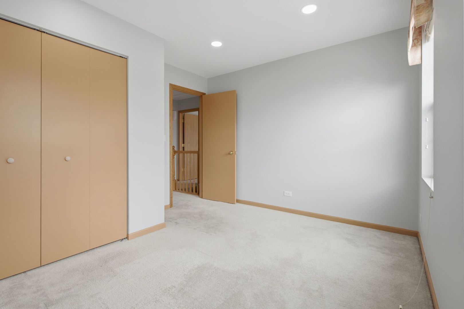 1758 Edith Lane Aurora, IL 60504 - Photo 12 of 28 an empty room with closet area