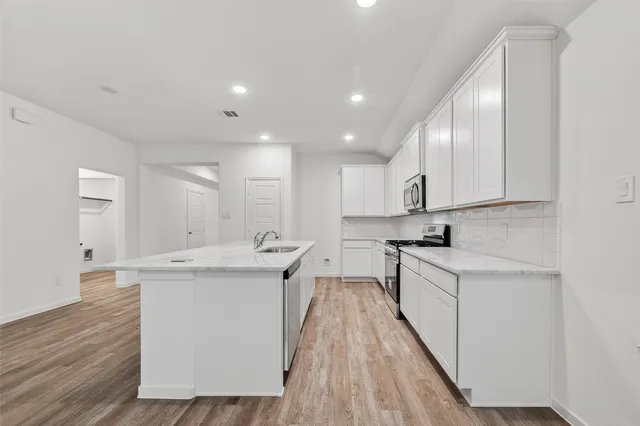 $329,842 | 3402 Rolling River Drive, Baytown, TX 77521