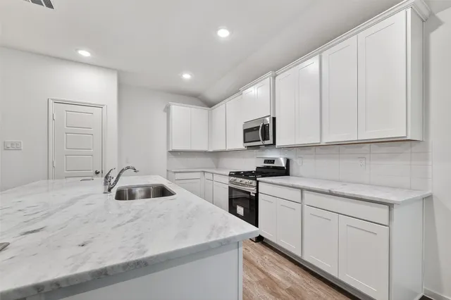 $329,842 | 3402 Rolling River Drive, Baytown, TX 77521