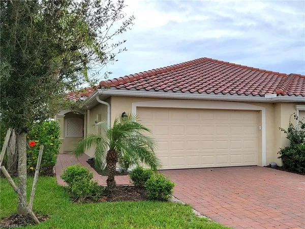 $2,300 | 1750 Alameda Drive, Naples, FL 34120