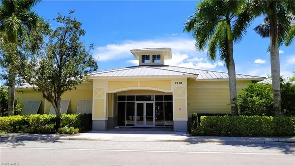 $2,300 | 1750 Alameda Drive, Naples, FL 34120