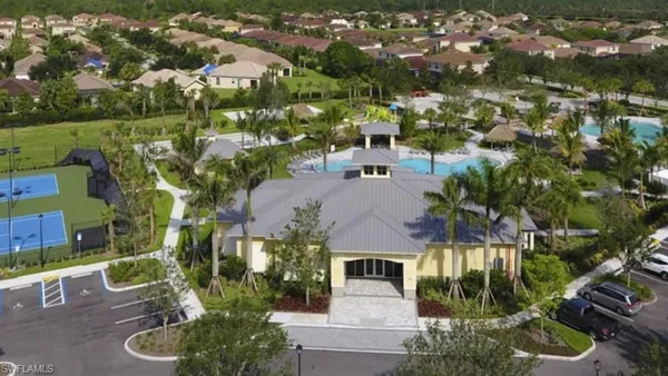 $2,300 | 1750 Alameda Drive, Naples, FL 34120