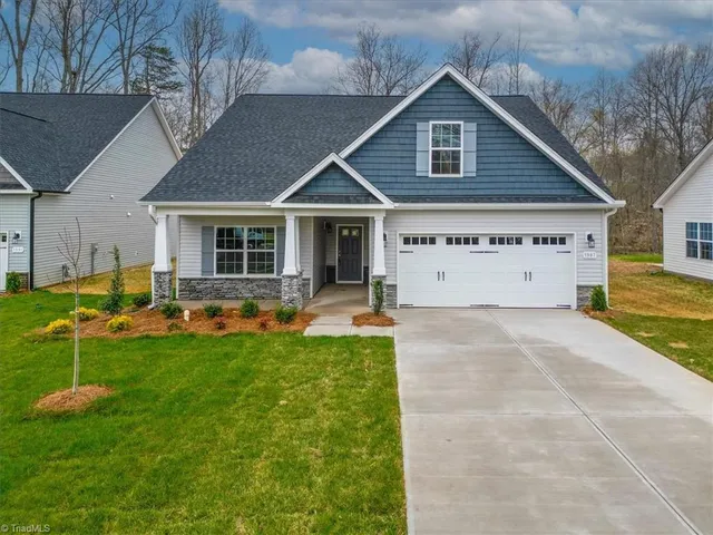 $399,700 | 1987 Meadowview Drive, Graham, NC 27253