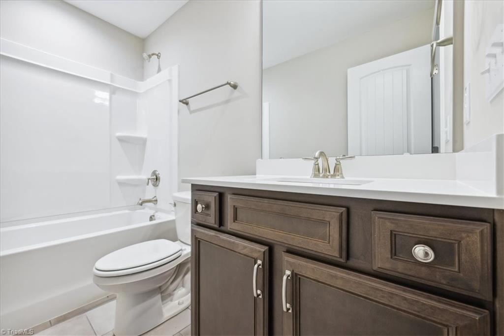 1987 Meadowview Drive Graham, NC 27253 - Photo 13 of 23 upstairs full bath