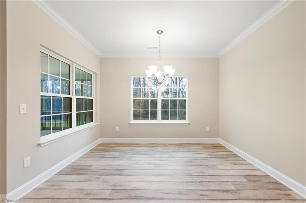1987 Meadowview Drive Graham, NC 27253 - Photo 8 of 23 dining area