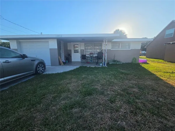 $259,900 | 13913 Berkowitz Avenue, Hudson, FL 34667