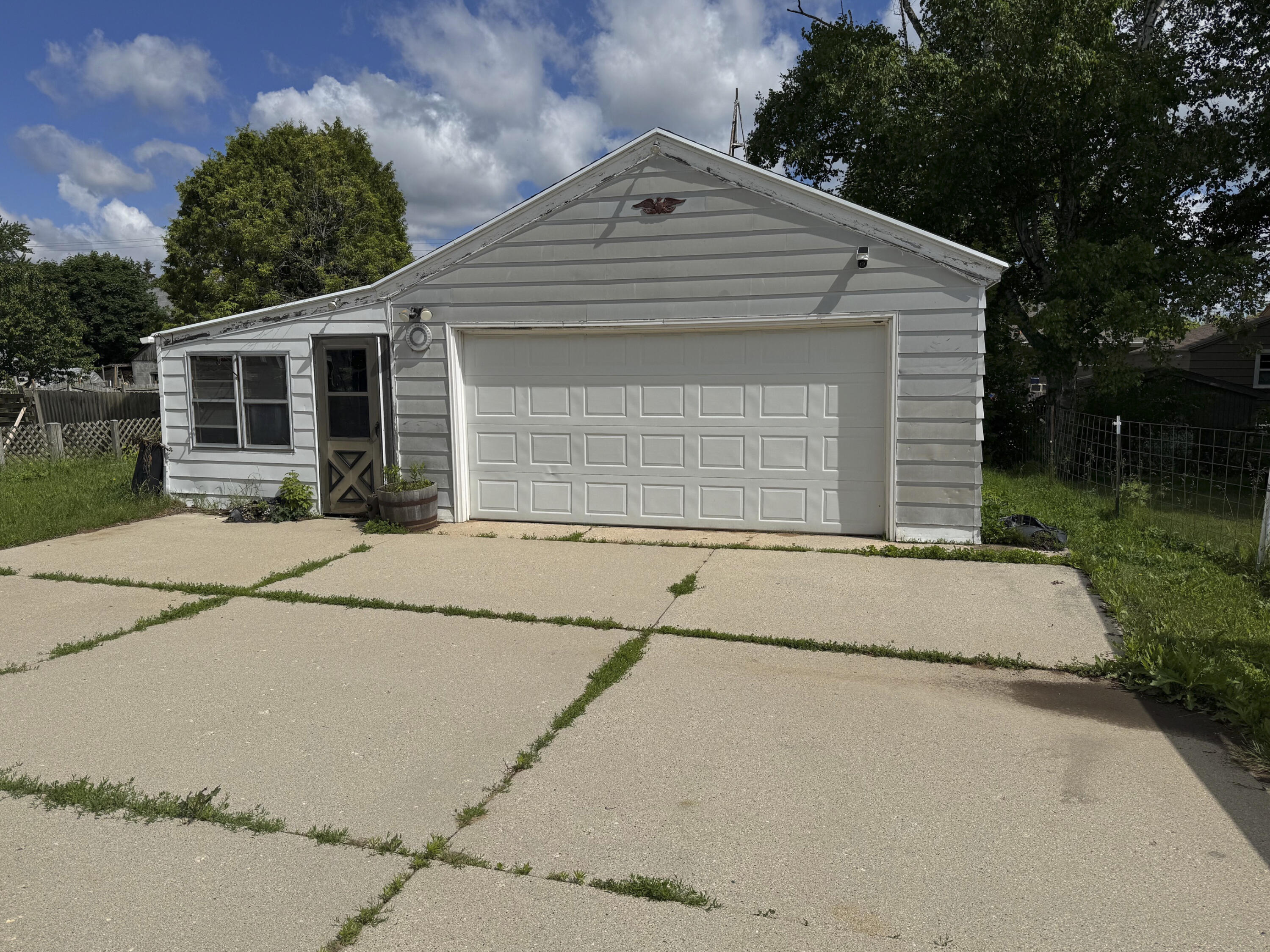 1916 12th Street Two Rivers, WI 54241 - Photo 2 of 30 Exterior 2