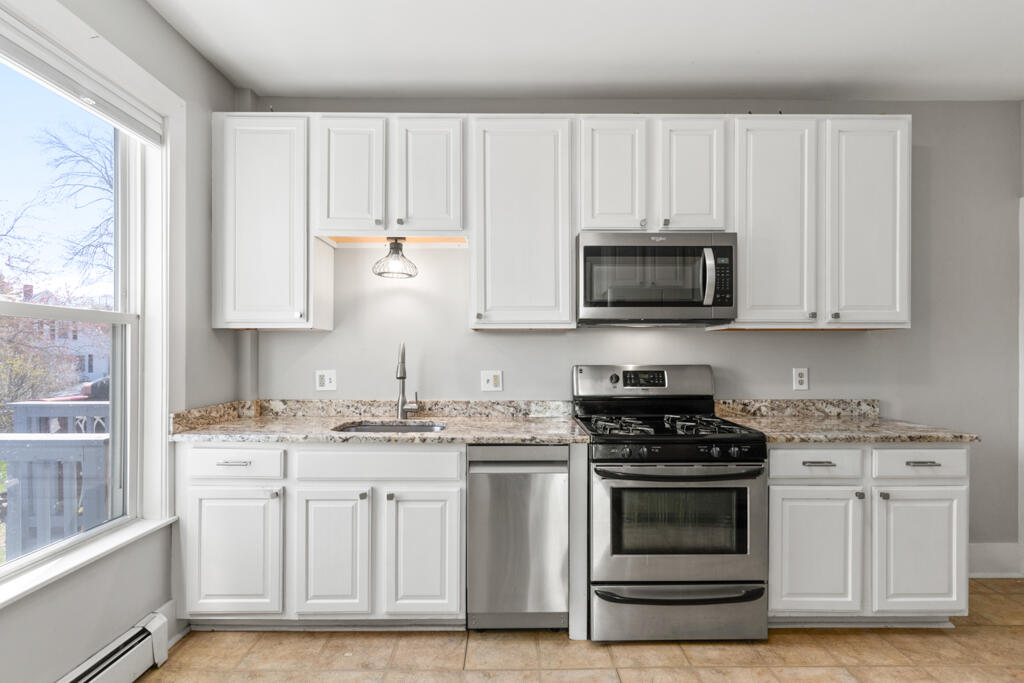 108 Rochester Street, Unit 108 Westbrook, ME 04092 - Photo 12 of 46 DSC05360