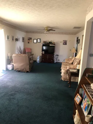 $220,000 | 605 East Jackson Street, Mulberry, IN 46058