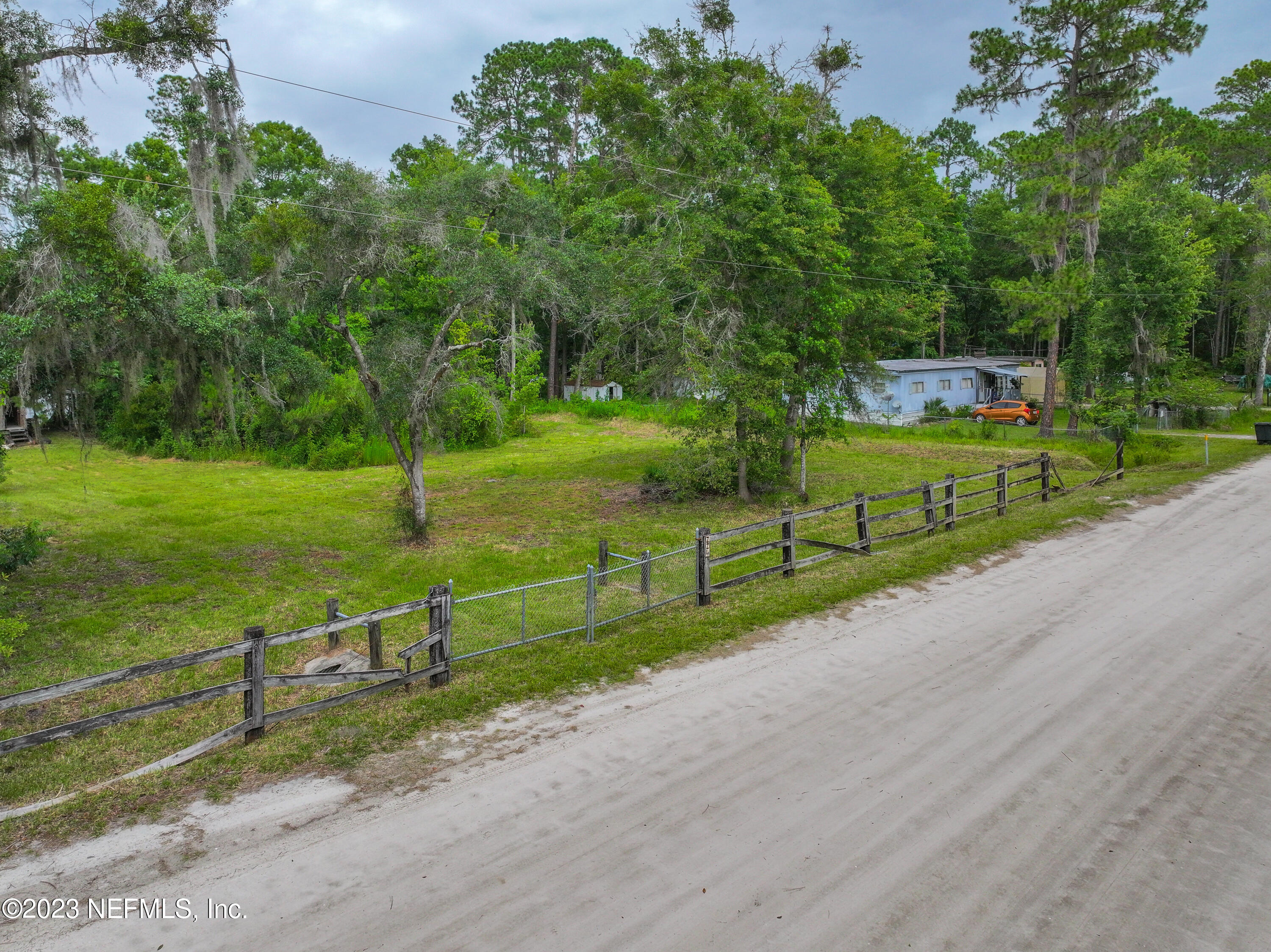 224 Old Woods Road Interlachen, FL 32148 - Photo 5 of 19 224 Old Woods Rd_K2 Edit-11