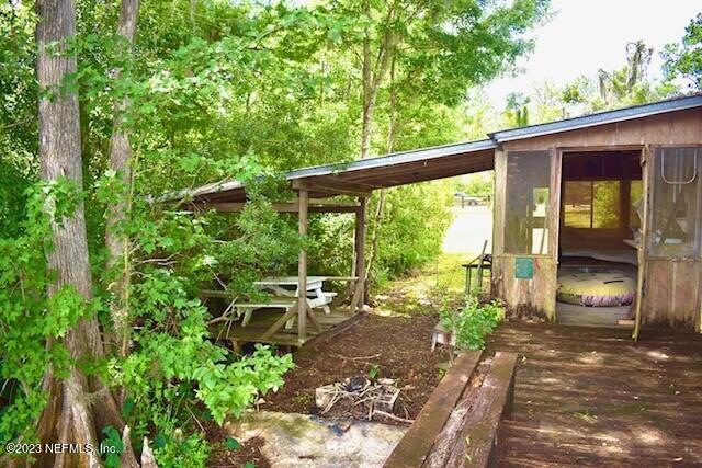 224 Old Woods Road Interlachen, FL 32148 - Photo 7 of 19 224 Old Woods Rd Entrance 2