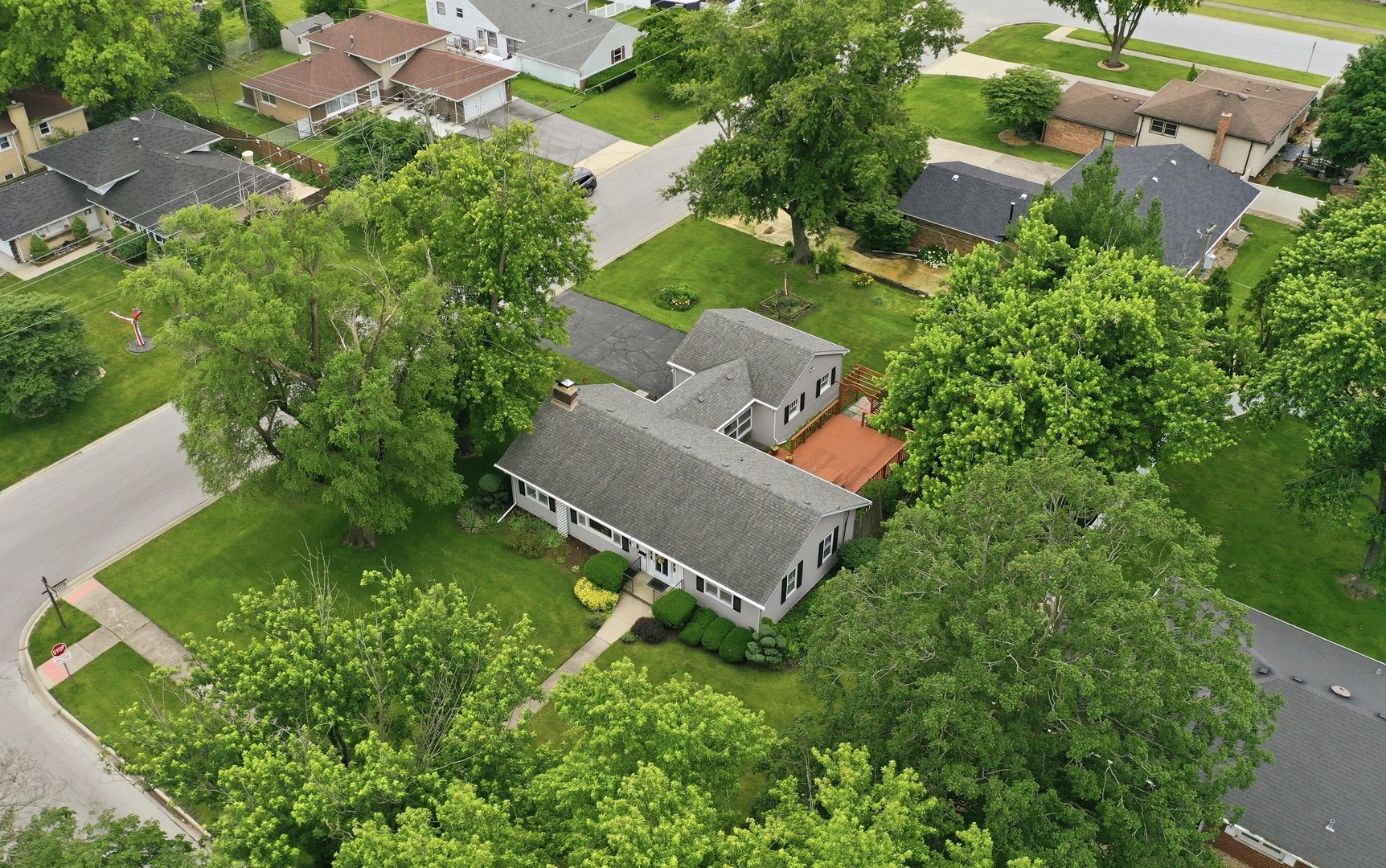 328 Milburn Avenue Crete, IL 60417 - Photo 2 of 22