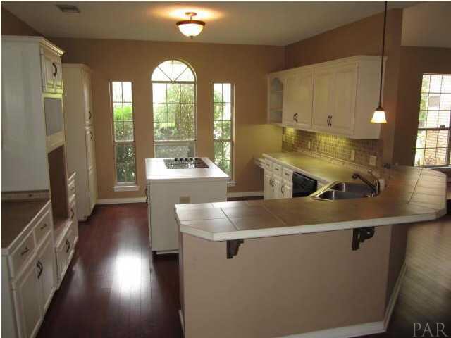 1701 Shellfish Drive Navarre, FL 32566 - Photo 8 of 12 Kitchen