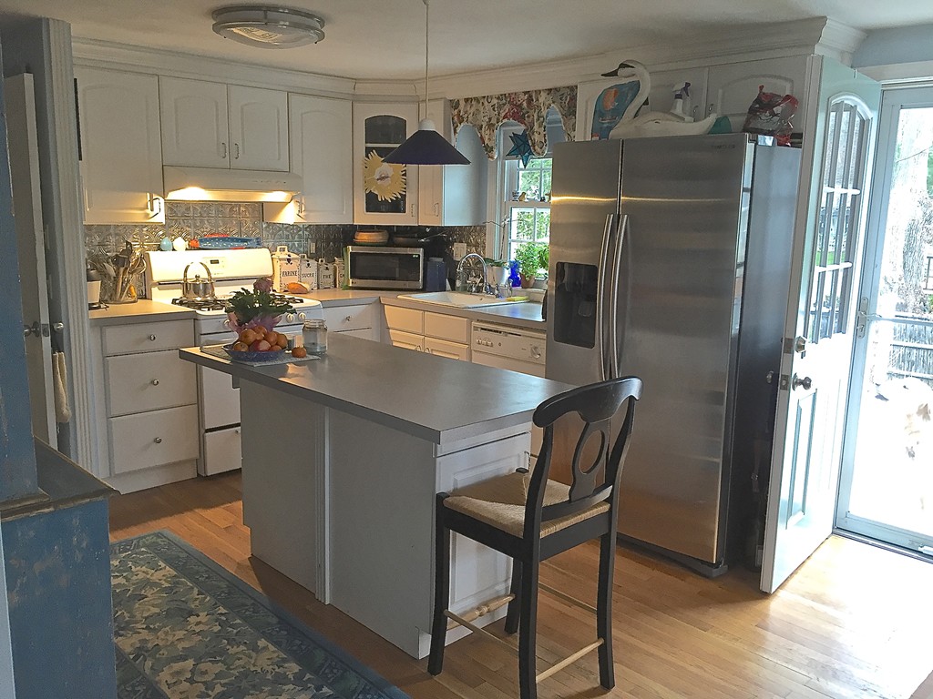 16 Pine Road Beverly, MA 01915 - Photo 5 of 10 Gallery Image 5