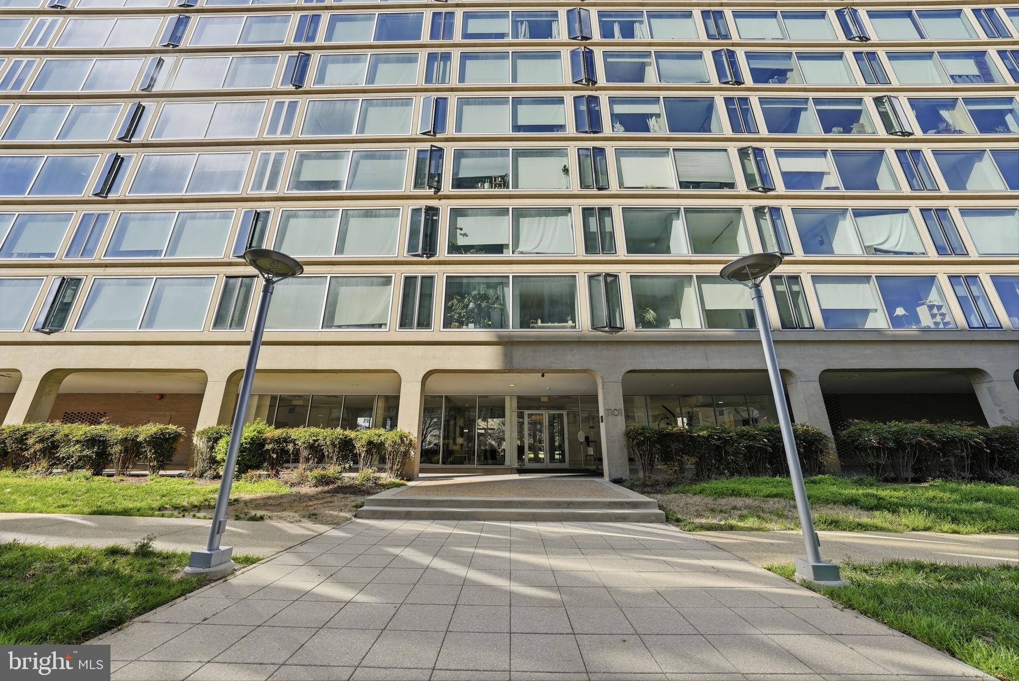 1101 3rd Street Southwest, Unit 701 Washington, DC 20024 - Photo 14 of 18 a view of a building with a street