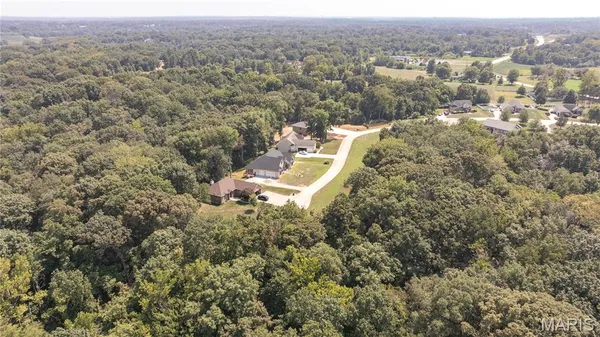 $54,000 | 100-101 Sheffield Place, Alton, IL 62002