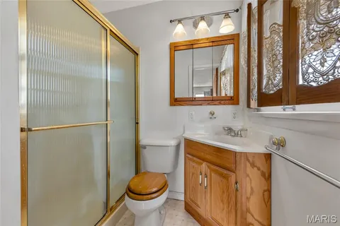 $199,900 | 9200 Papoose Drive, St. Louis, MO 63123