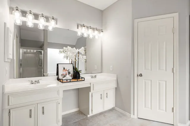 $2,100 | 4815 Mission Lake Court, Richmond, TX 77407