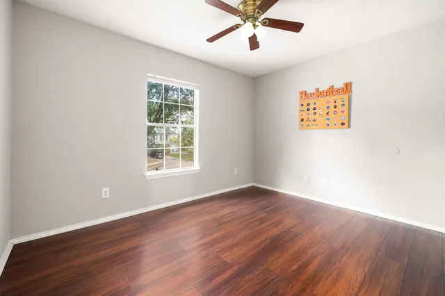 $2,100 | 4815 Mission Lake Court, Richmond, TX 77407