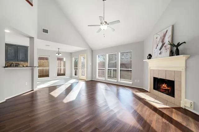 $2,100 | 4815 Mission Lake Court, Richmond, TX 77407