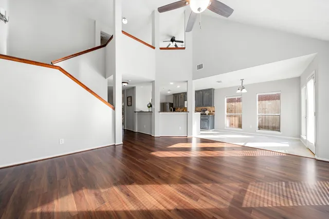 $2,100 | 4815 Mission Lake Court, Richmond, TX 77407