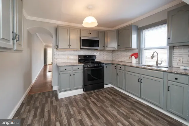 $250,000 | 607 West Lawn Avenue, West Lawn, PA 19609