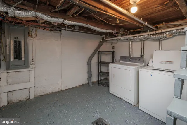 $250,000 | 607 West Lawn Avenue, West Lawn, PA 19609