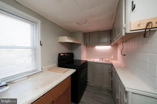 $250,000 | 607 West Lawn Avenue, West Lawn, PA 19609