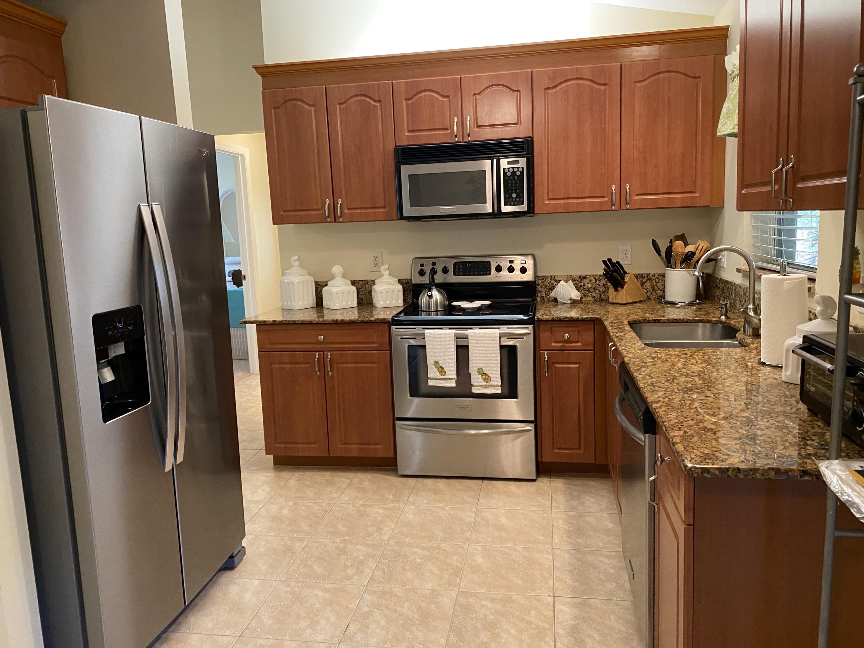 5300 Seagrape Drive Fort Pierce, FL 34982 - Photo 16 of 25 Kitchen