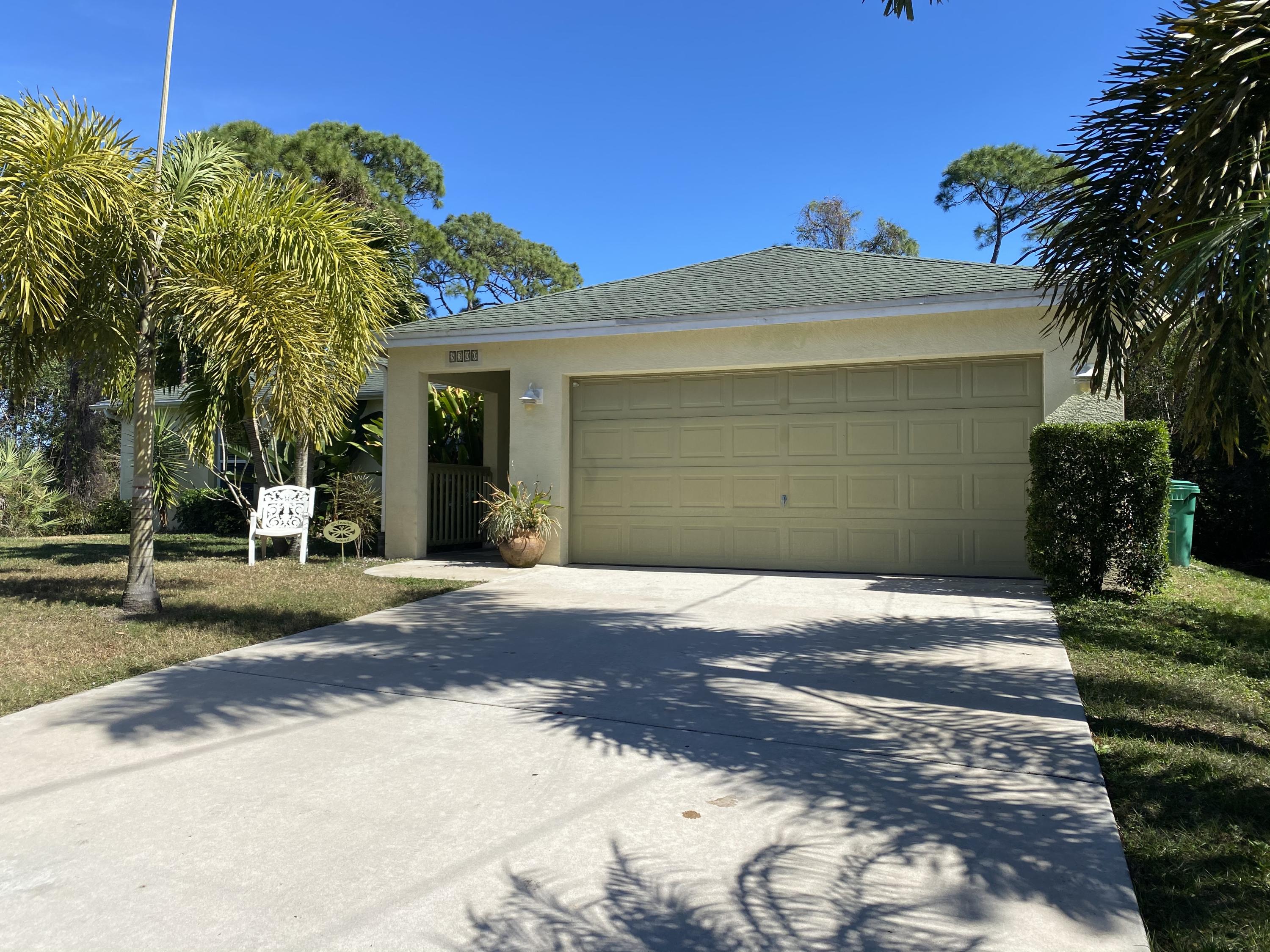 5300 Seagrape Drive Fort Pierce, FL 34982 - Photo 2 of 25 Front View
