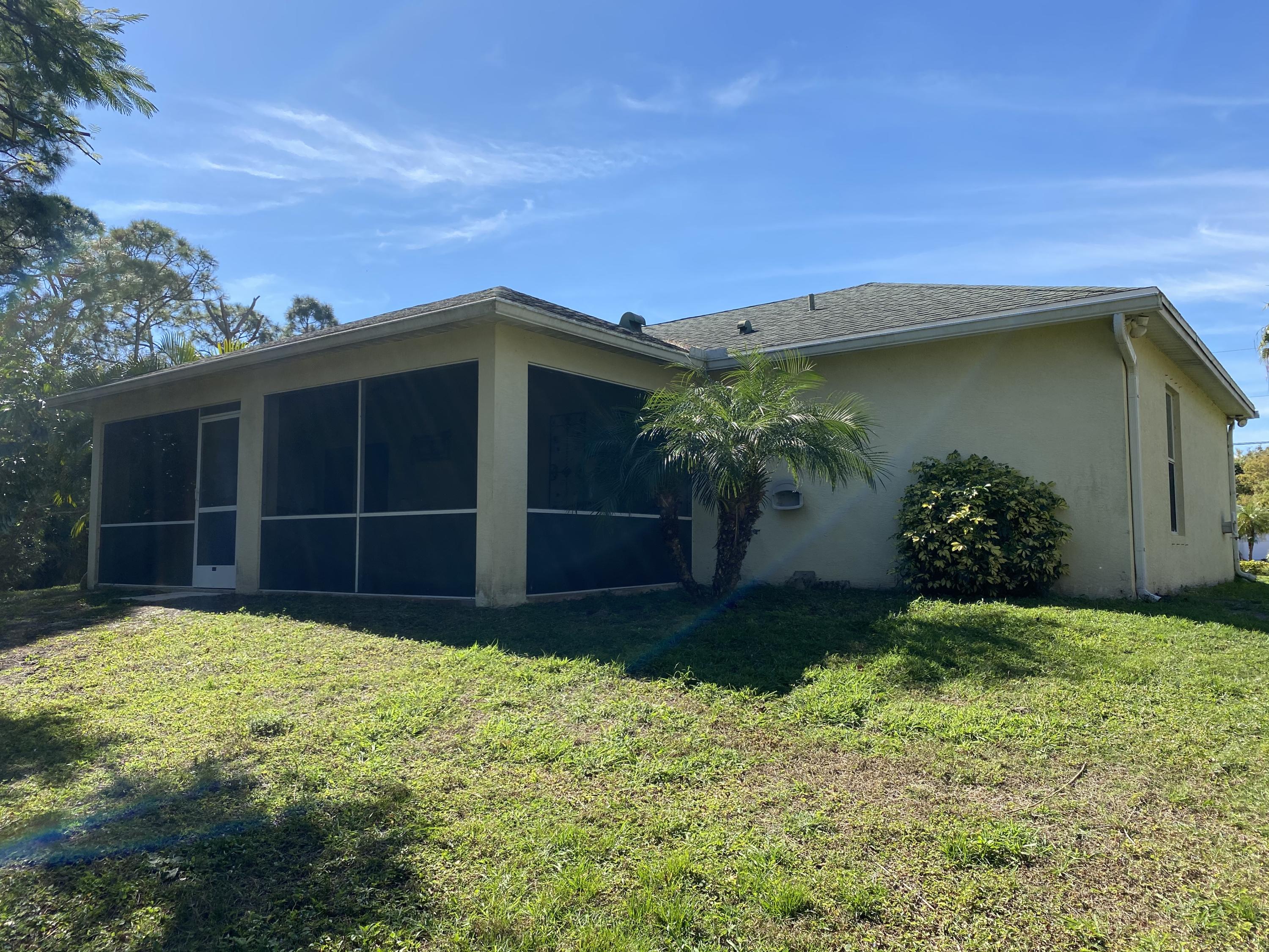 5300 Seagrape Drive Fort Pierce, FL 34982 - Photo 22 of 25 Rear Views