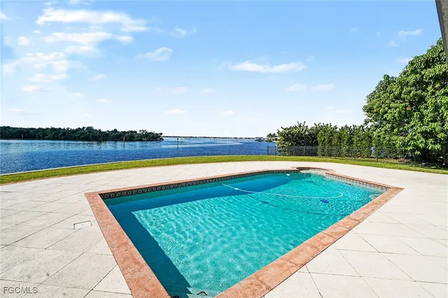 $2,999,000 | 866 Cal Cove Drive, Fort Myers, FL 33919