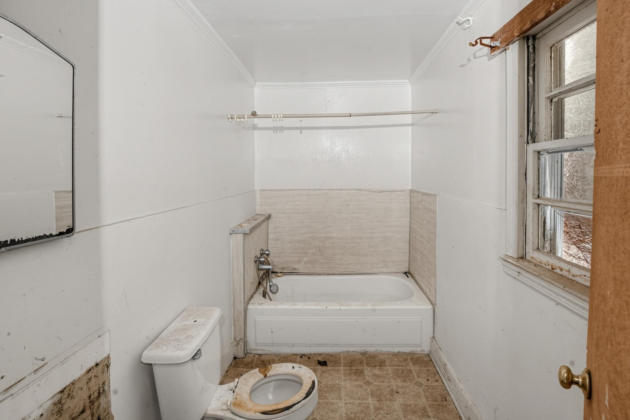 33 Edwards Street Sumter, SC 29150 - Photo 12 of 14 22_33_Edwards_St-Bathroom-8383