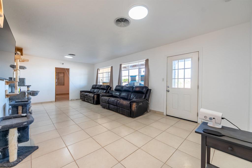 225 West Legion Road Brawley, CA 92227 - Photo 5 of 36