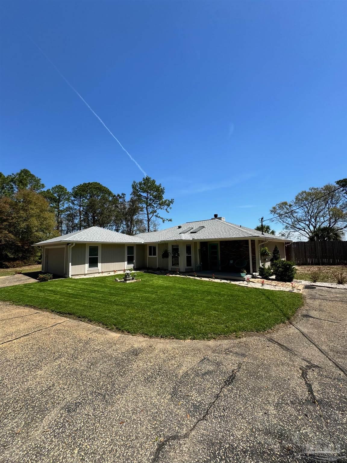 5844 Gulf Road Milton, FL 32583 - Photo 5 of 52