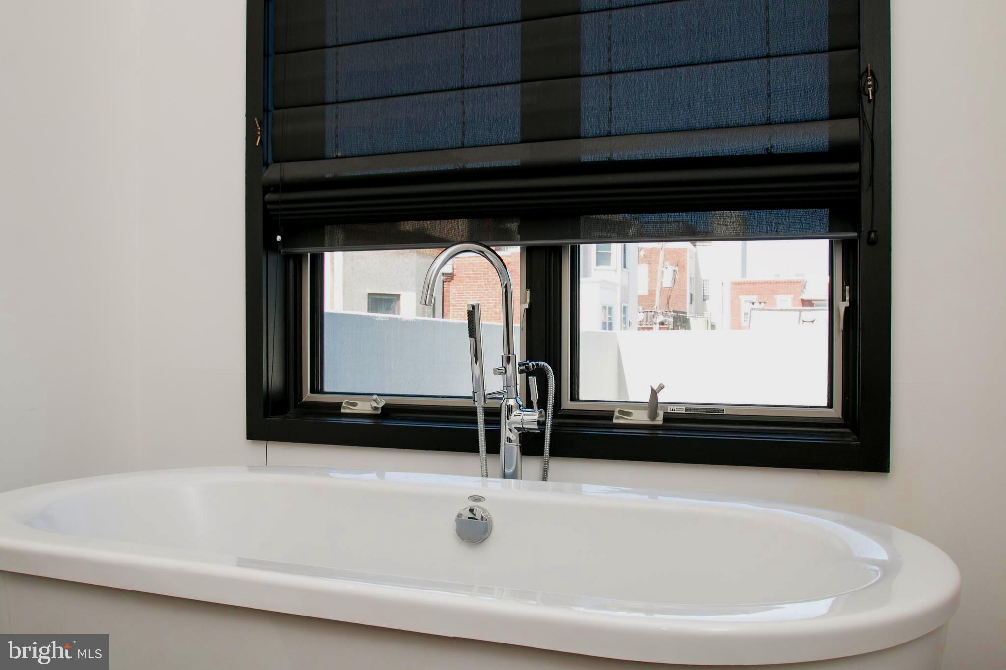 243 Tasker Street Philadelphia, PA 19148 - Photo 37 of 75 Master bathroom
